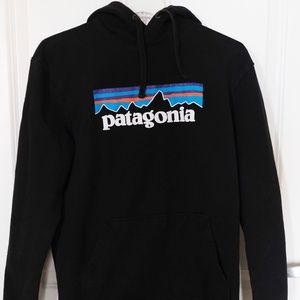 Patagonia Mens Black sweatshirt